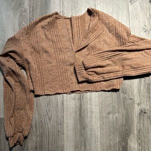 Great cropped long sleeve top